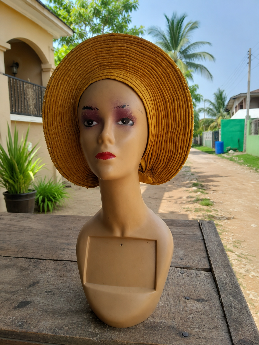 Rounded gele+embellishments image 2