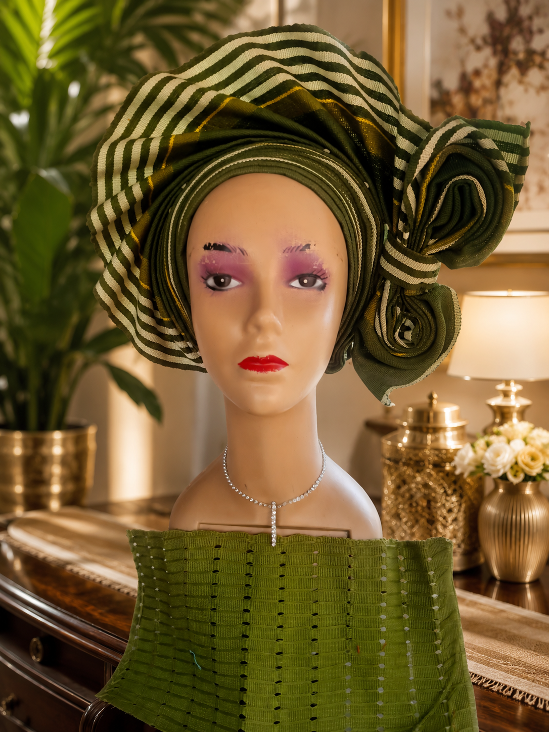 Fan with side rose in elegant green